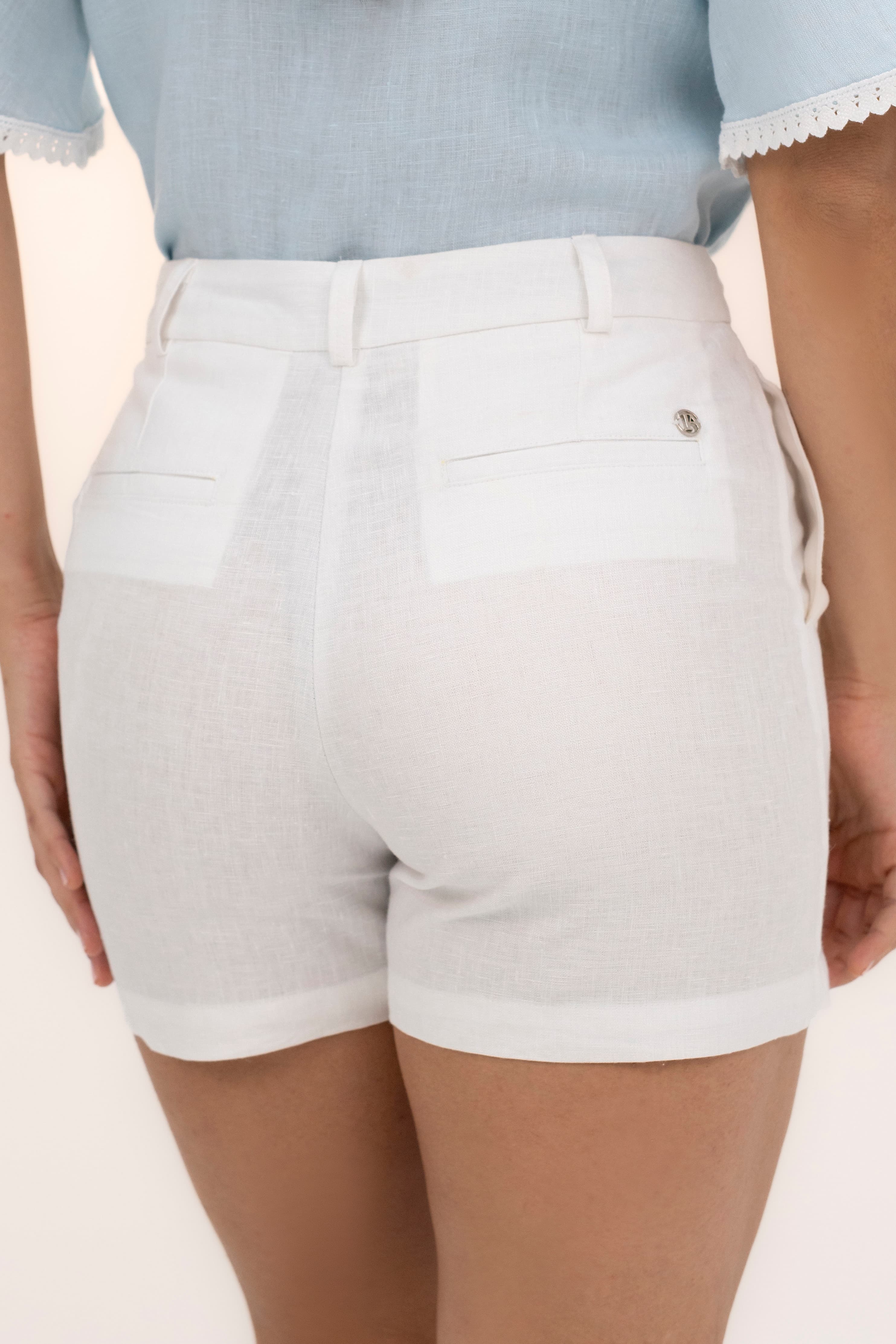 SHORT EQUILIBRIO